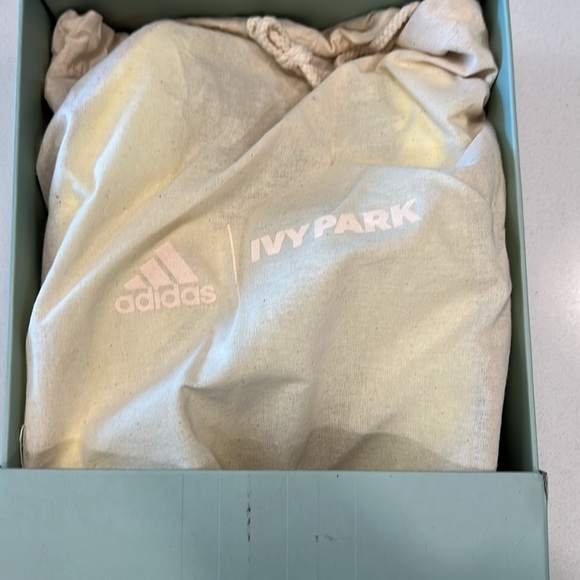 Adidas x Ivy Park Ultra Boost Hi Res Yellow - Picture 12 of 13